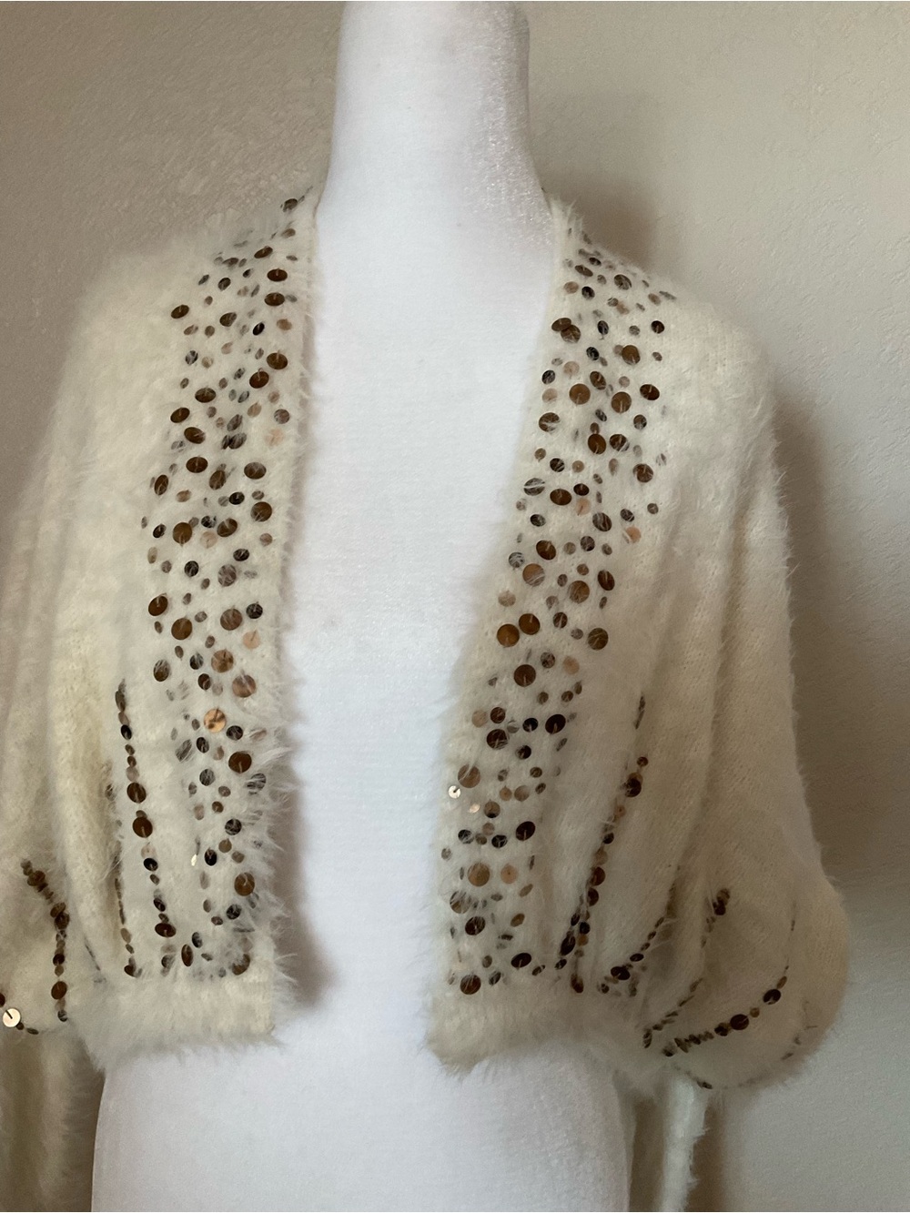 Free People White Fuzzy‎ Cropped Jacket with Sequin Embellishment women size m - Picture 3 of 14